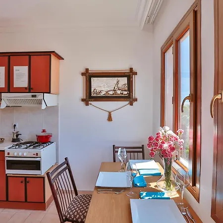 Samira & Aparts & Kalkan