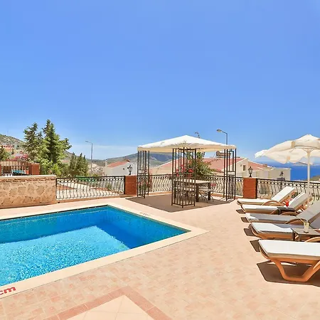 Samira & Aparts & Kalkan